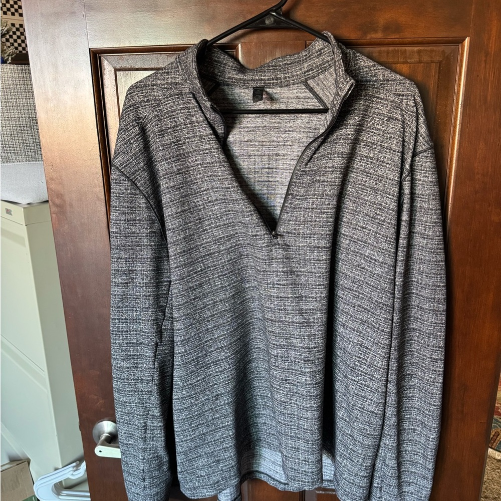 SOLD lululemon athletica Surge Men's Half-Zip Sweater